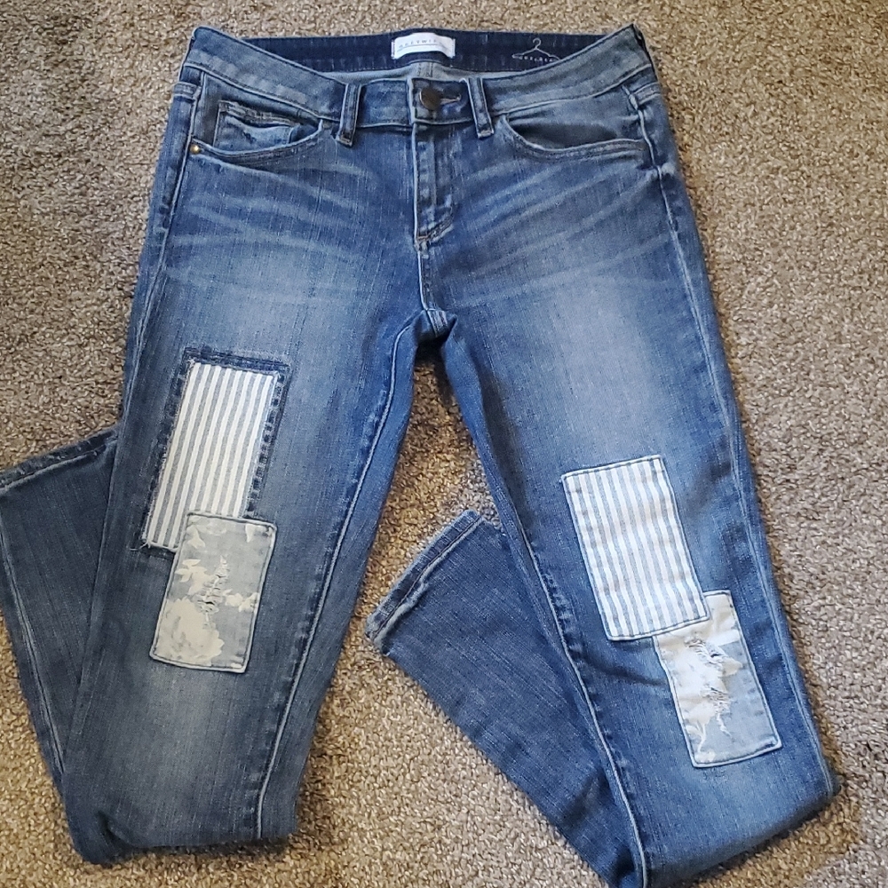GREYWIRE Blue Ankle Cropped Jeans with Distressed Knee Patches